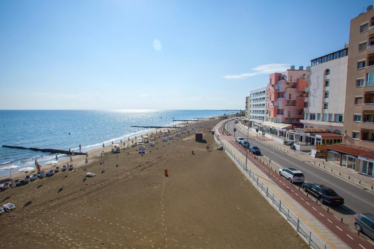 Mackenzie Beachfront Eftyhia Suite Larnaca Exterior photo